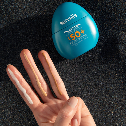 OIL CONTROL SPF50+ TL 40ML MEDIUM SENSILIS